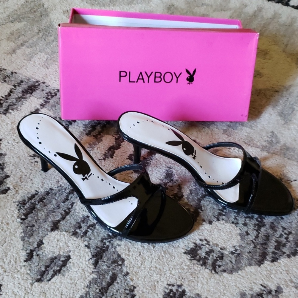 Playboy Black Slip-on Heels New in Box - Picture 2 of 4
